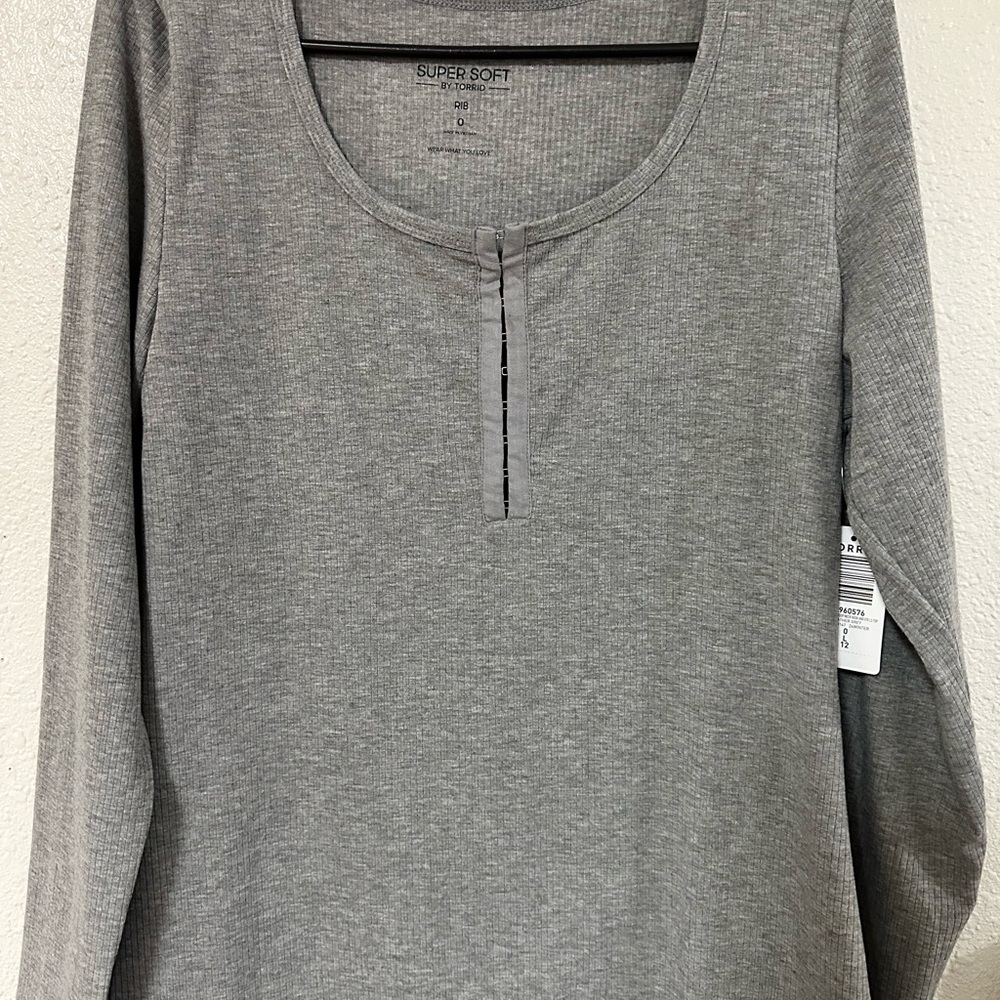 Gray Women's Top TORRID